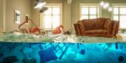 Meubels in woonkamer onder water